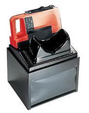 Small dark room with suitable UVC hand lamp.